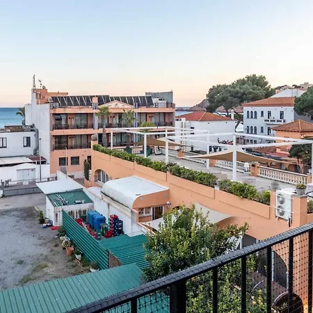 Isard 4 Bis Junto A La Playa Apartment *