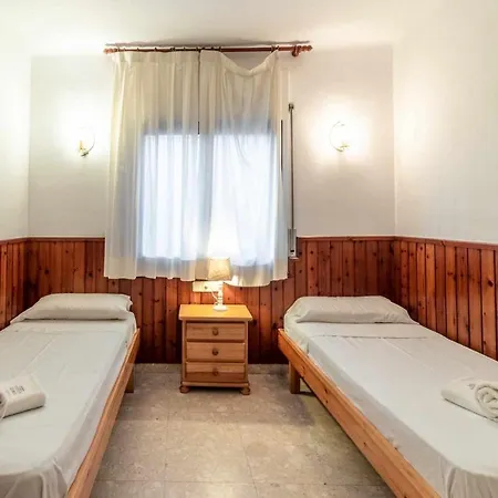 Isard 4 Bis Junto A La Playa Apartment Girona